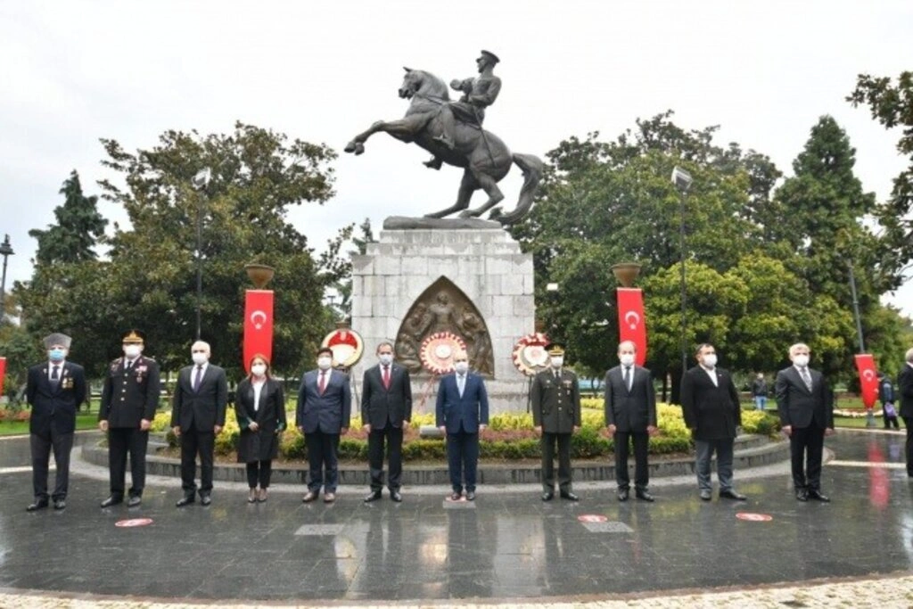 Samsun’da Atatürk saygıyla anıldı