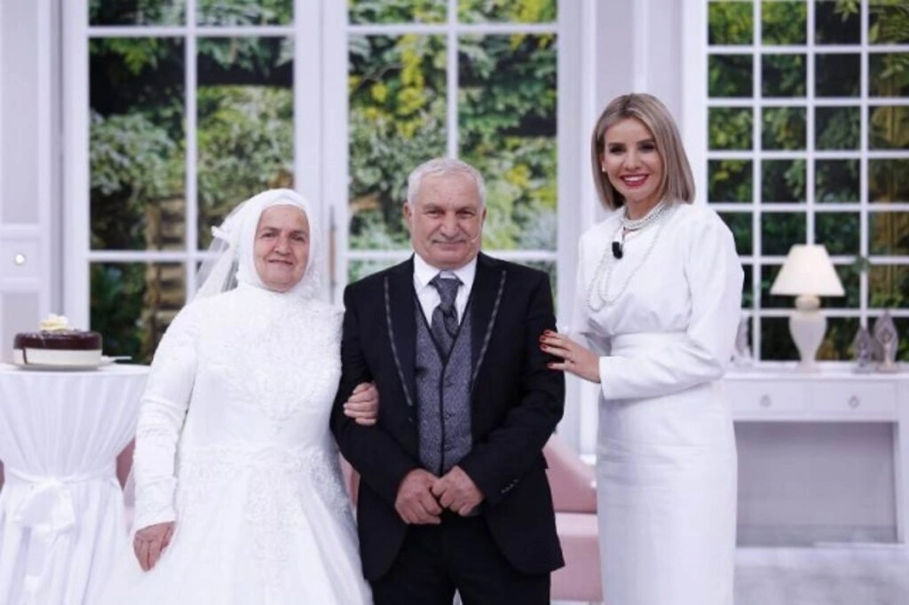 64 yaşındaki Kadriye Teyze ilk kez gelinlik giydi