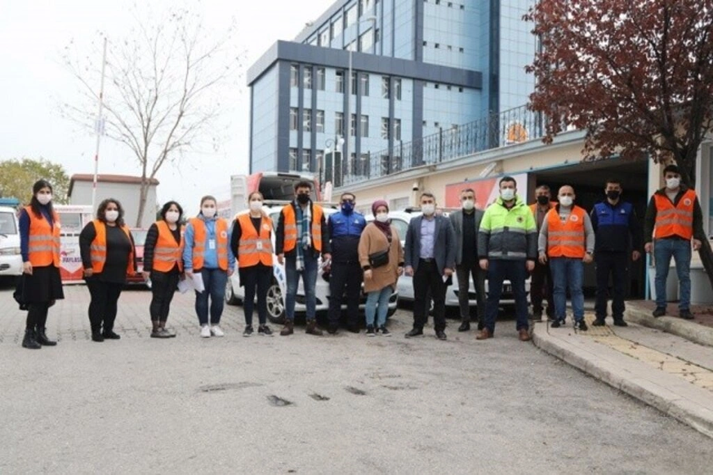 Atakum Belediyesi’nden gıda yardımı ve ulaşım hizmeti