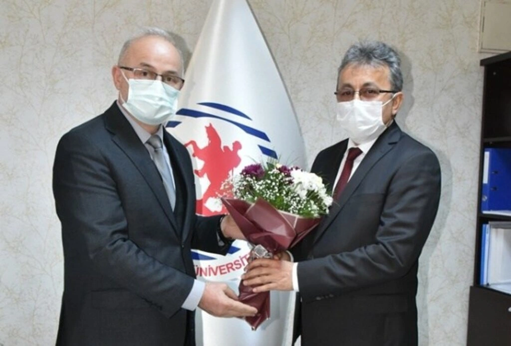 OMÜ Mühendislik Fakültesi Dekanlığı'nda Görev Değişimi