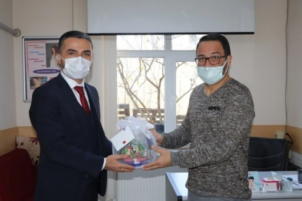 Başkan Kalaycı Sağlık Çalışanlarını Unutmadı, Yeni Yıllarını Kutladı