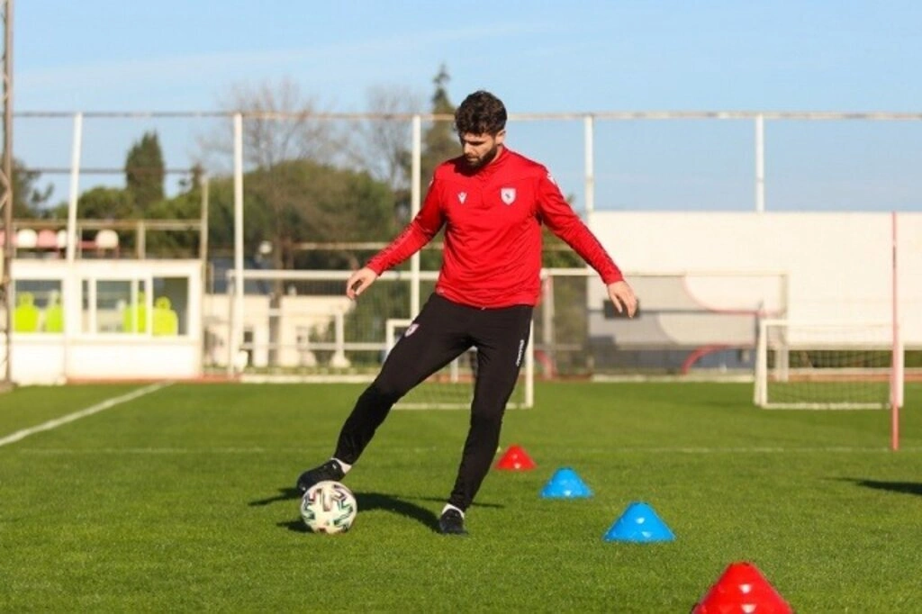 Samsunspor Adanaspor'a bileniyor