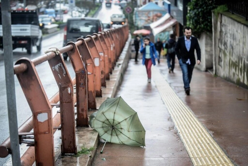2 Nisan 2015 Perşembe Samsun'da sağanak yağış
