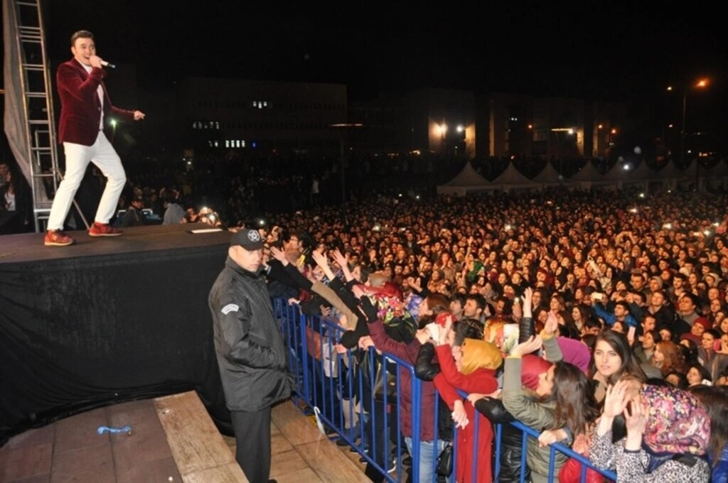 Mustafa Ceceli OMÜ Konseri