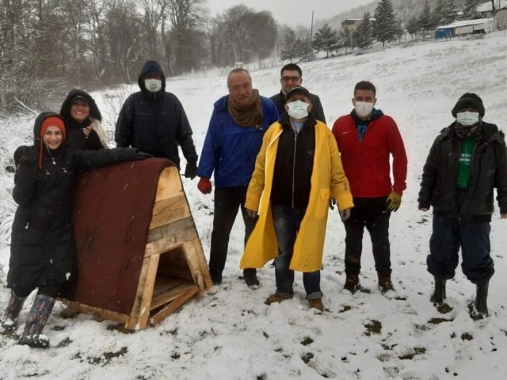 Ekolojik Yaşam Bisiklet Derneği'nden Orman Çocuklarına Kulübe