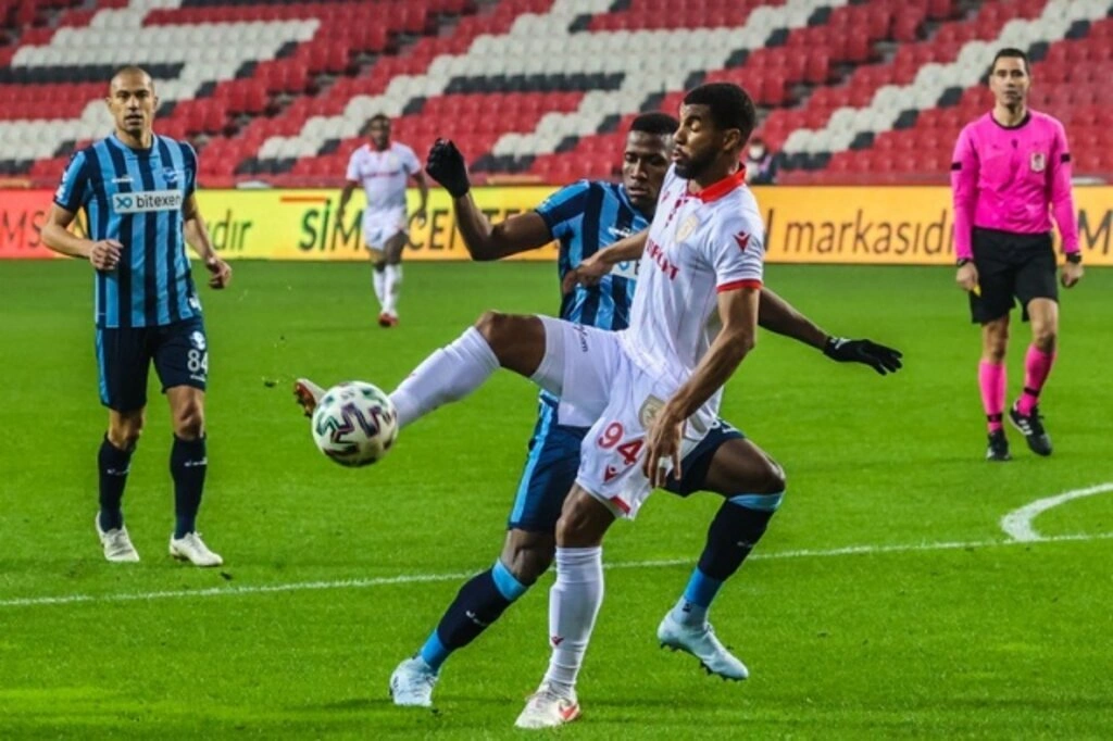 Samsunspor Adana Demirspor maç fotoğrafları