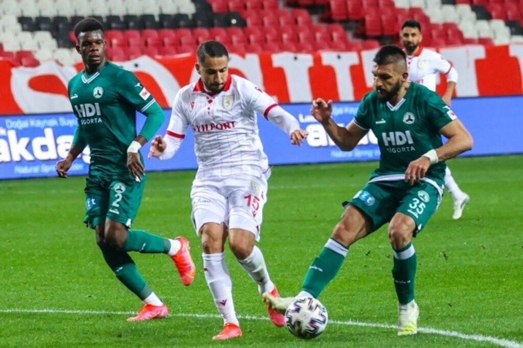 Samsunspor Giresunspor maçı ilk yarı fotoğrafları