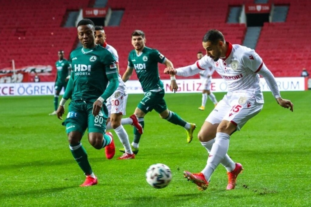 Samsunspor Giresunspor maçı ilk yarı fotoğrafları
