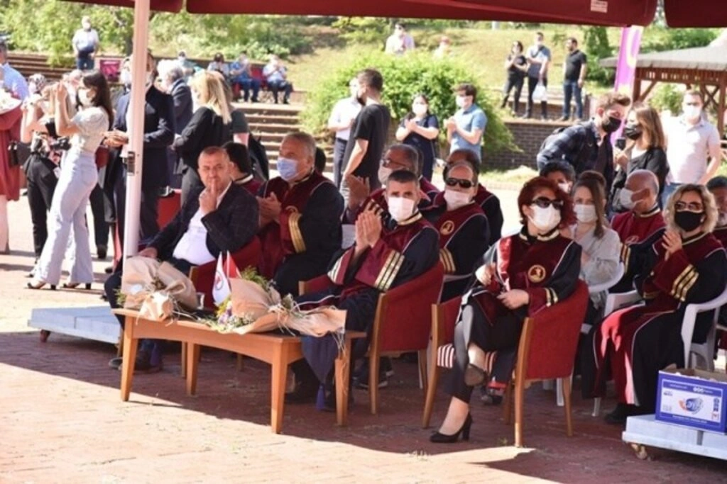 Samsun Veteriner Fakültesinin Mezuniyet Sevinci