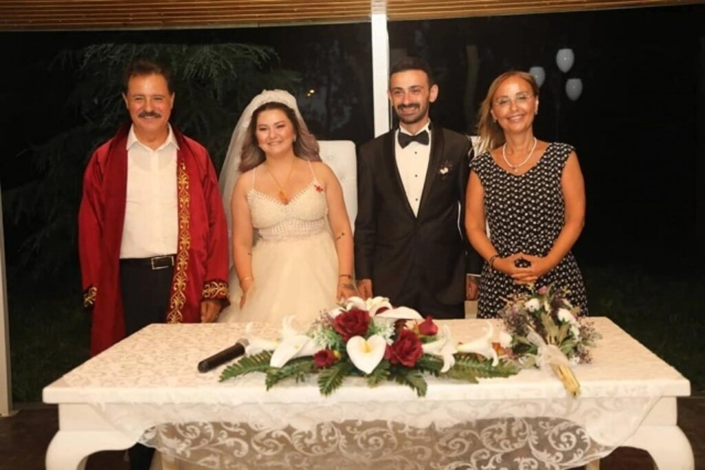 Deveci ailesinin mutlu günü