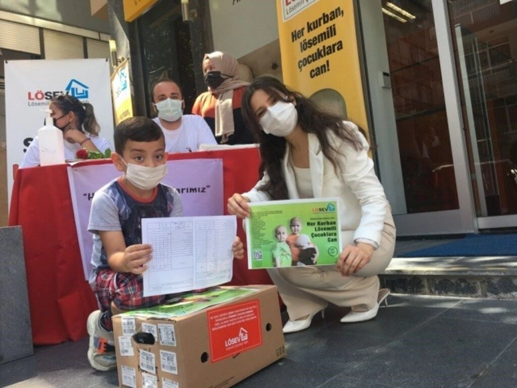 LÖSEV'den kurban bağışı ile hastalara ve ailelerine destek