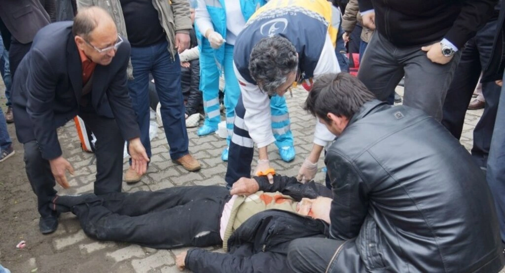 Samsun'da halk otobüsü ile midibüs çarpıştı: 24 yaralı