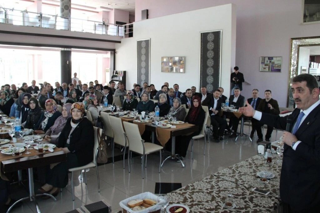 Samsun Milletvekili Adayı Fuat Köktaş ilçelerde