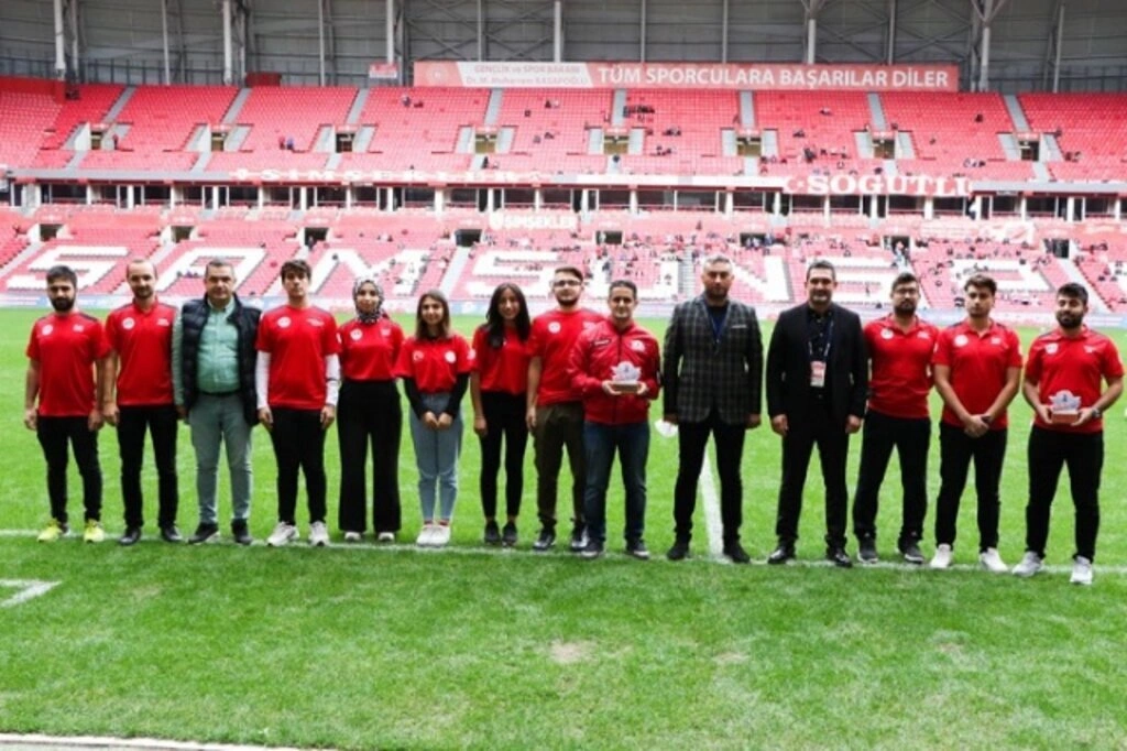 TEKNOFEST Birincileri 19 Mayıs Stadyumun'da
