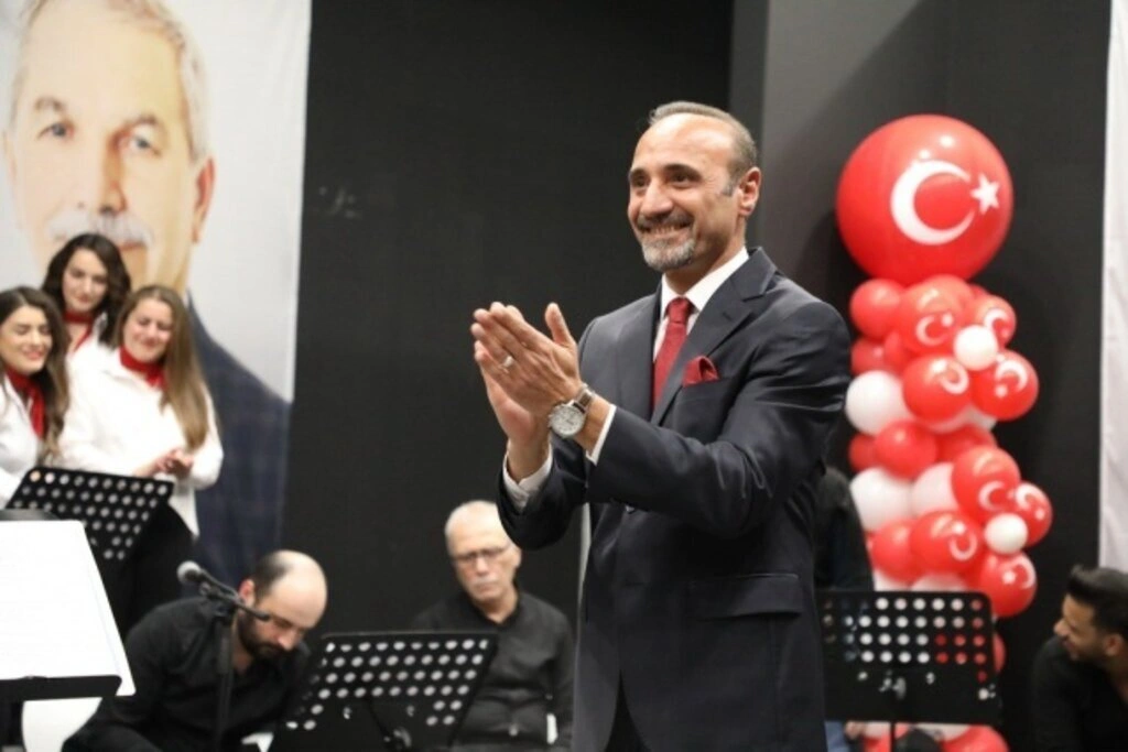 İlkadım THM Korosu Atatürk'ün sevdiği türküleri söyledi