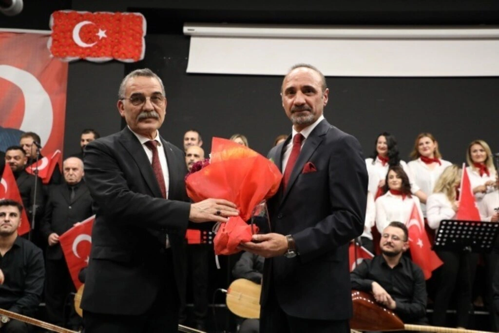 İlkadım THM Korosu Atatürk'ün sevdiği türküleri söyledi