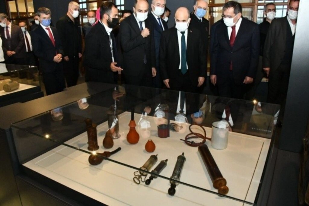 Türkiye'nin ilk Cerrahi Aletler ve Sağlık Müzesi Samsun'da açıldı