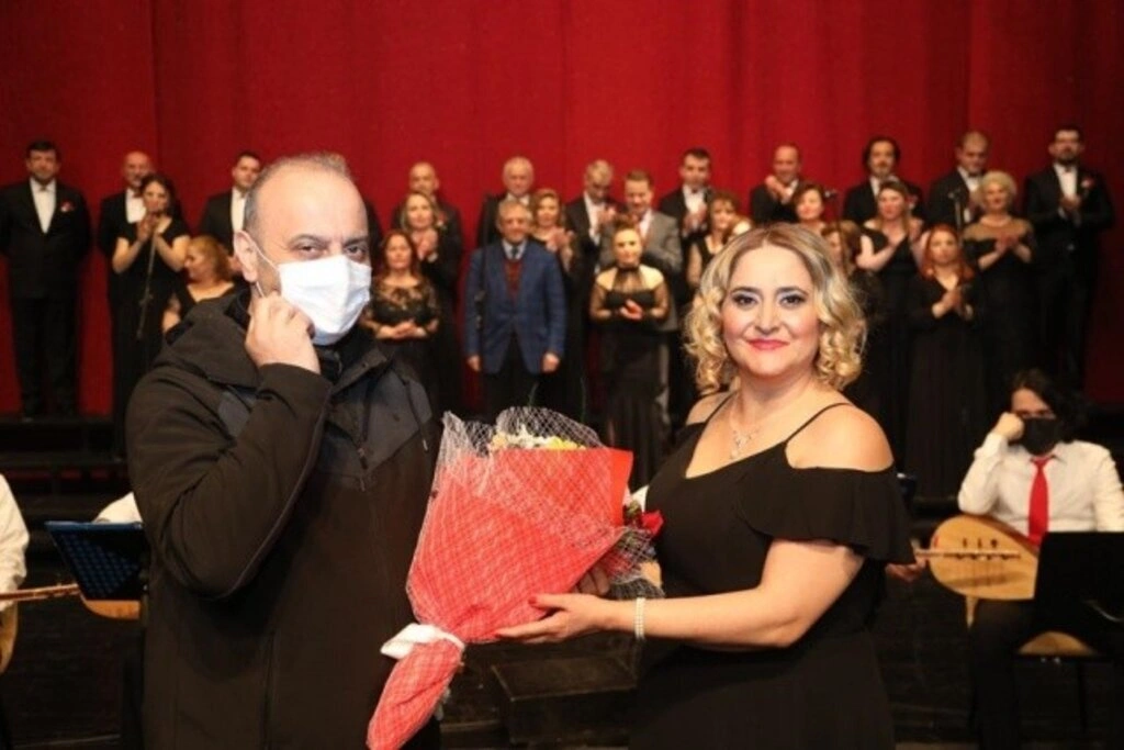 Atakum Belediyesi Türk Halk Müziği Korosu’ndan muhteşem konser
