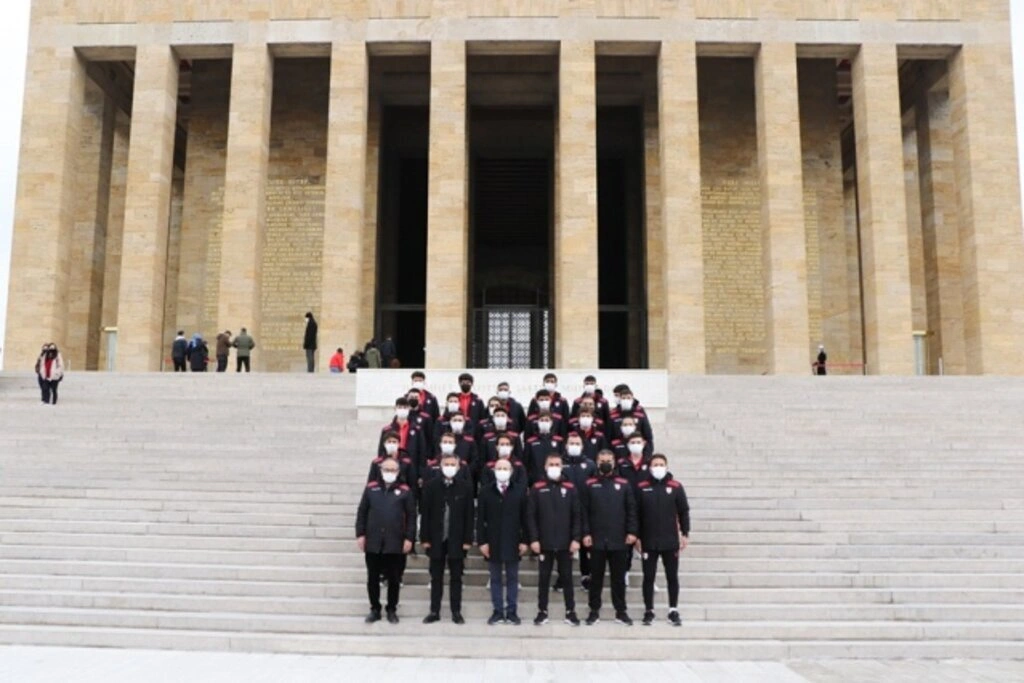 Yılport Samsunspor U19 Anıtkabir'de