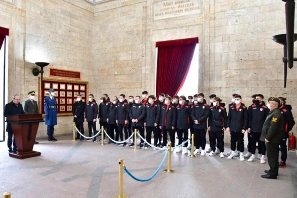 Yılport Samsunspor U19 Anıtkabir'de