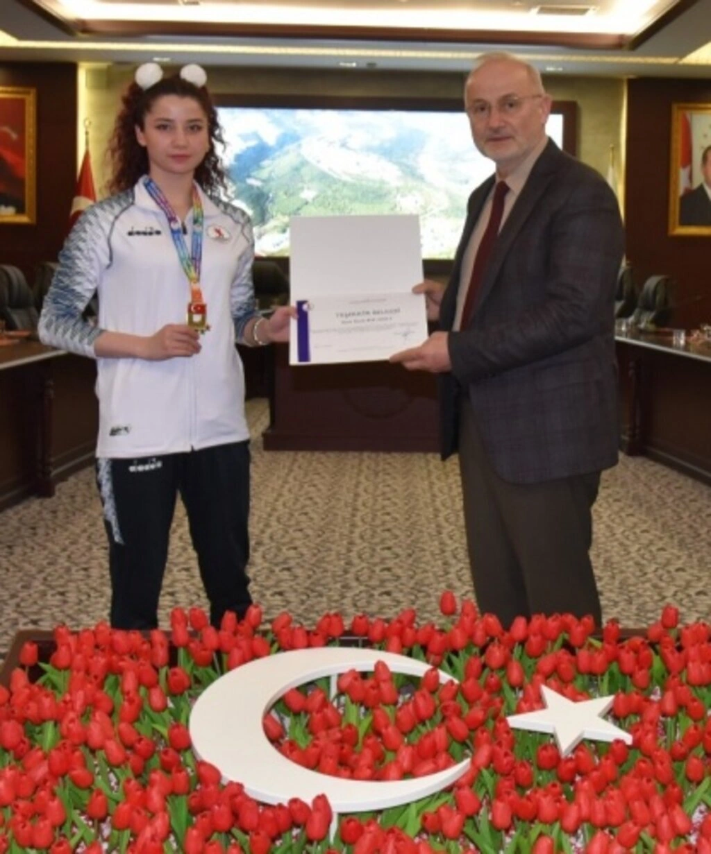 Kick Boks Şampiyonasında 6 madalya kazandılar! Samsun Haberleri