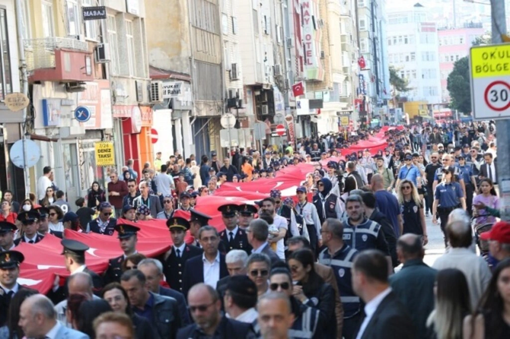 Samsun'da 19 Mayıs kutlamaları nefes kesiyor