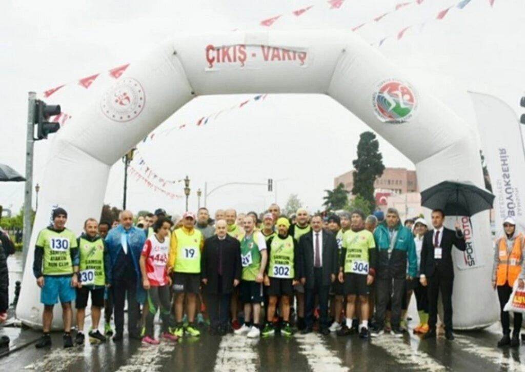 Samsun'da 19 Mayıs kutlamaları nefes kesiyor