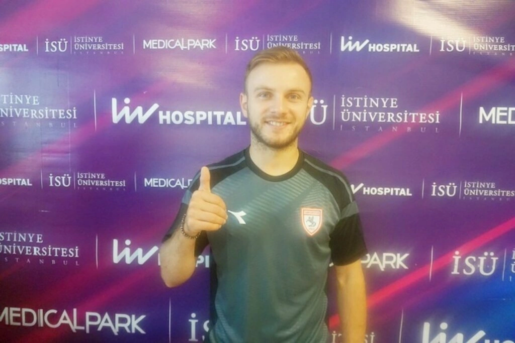 Samsunsporlu futbolcular ve teknik heyet sağlık kontrolünden geçti