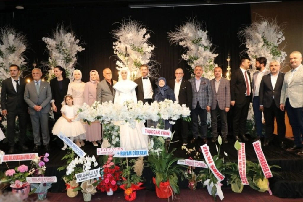 Gül Uçar ile Caner Göktepe dünya evine girdi
