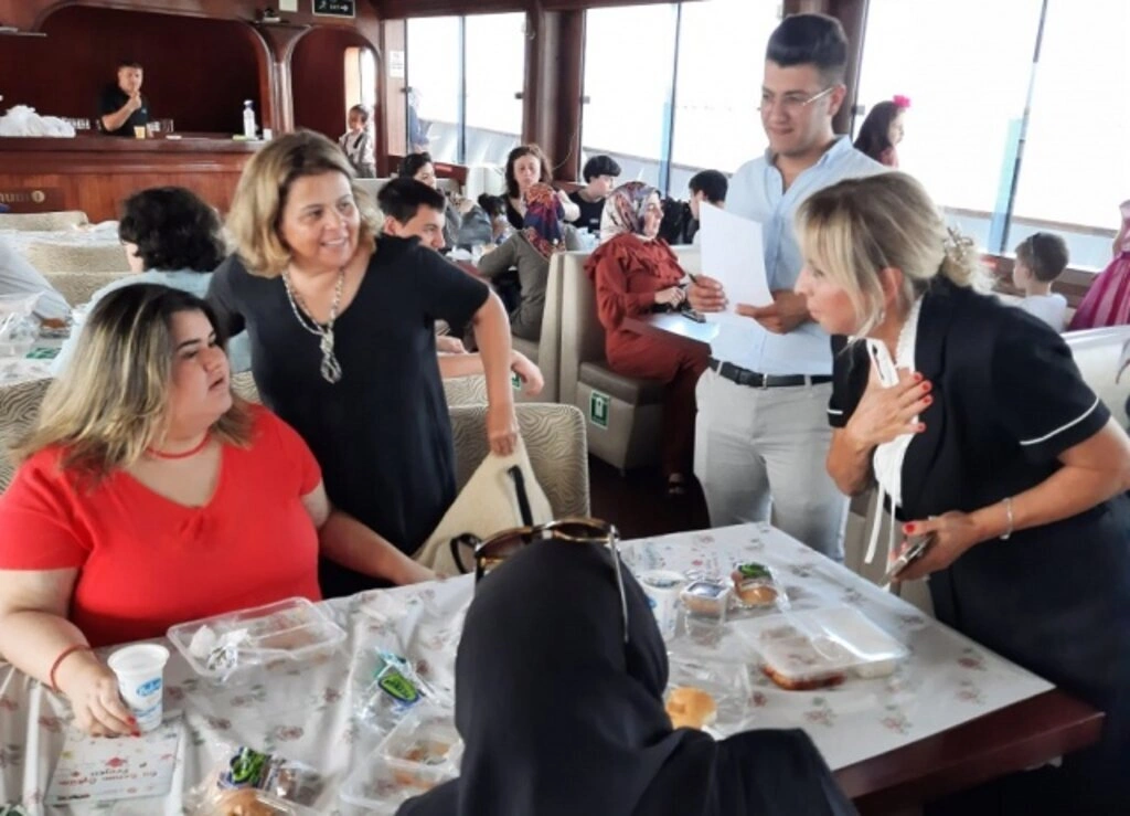 Otizmli Çocuklar Ve Aileleri Yaza Merhaba Dedi