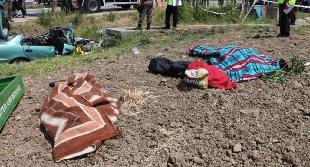 Samsun'da trafik kazası: 3 ölü, 1 yaralı