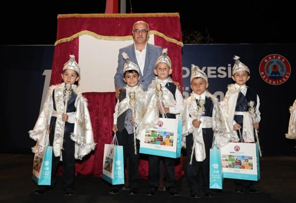Bafra Belediyesi'nden Geleneksel Sünnet Şöleni Coşkusu