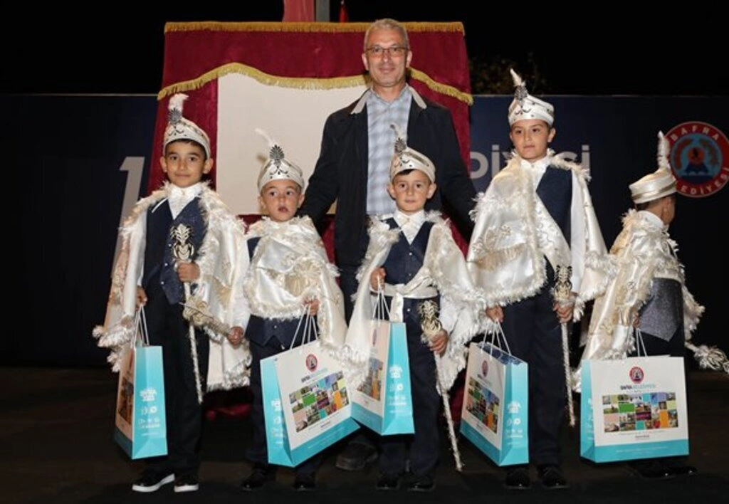 Bafra Belediyesi'nden Geleneksel Sünnet Şöleni Coşkusu