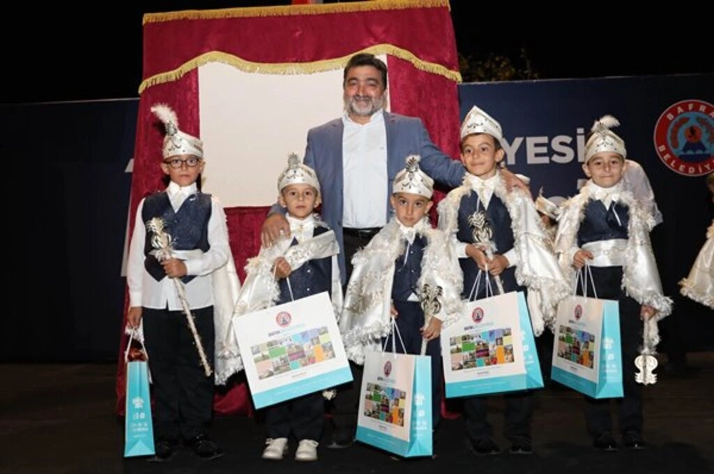 Bafra Belediyesi'nden Geleneksel Sünnet Şöleni Coşkusu