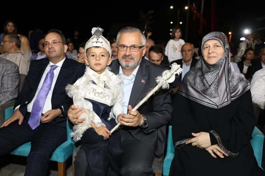 Bafra Belediyesi'nden Geleneksel Sünnet Şöleni Coşkusu