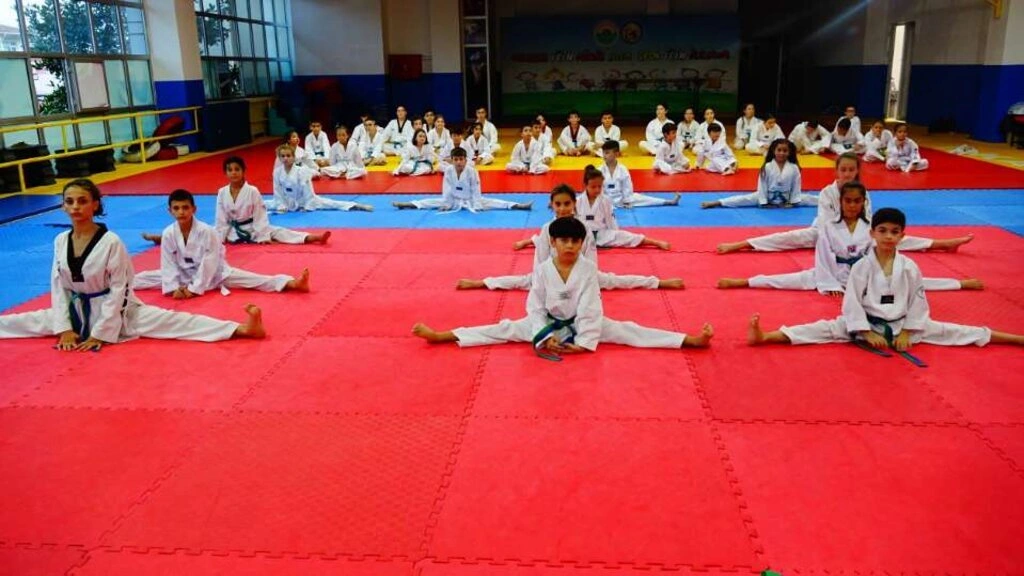 İlkadım'da Taekwondo Kuşak Sınavı Nefes Kesti
