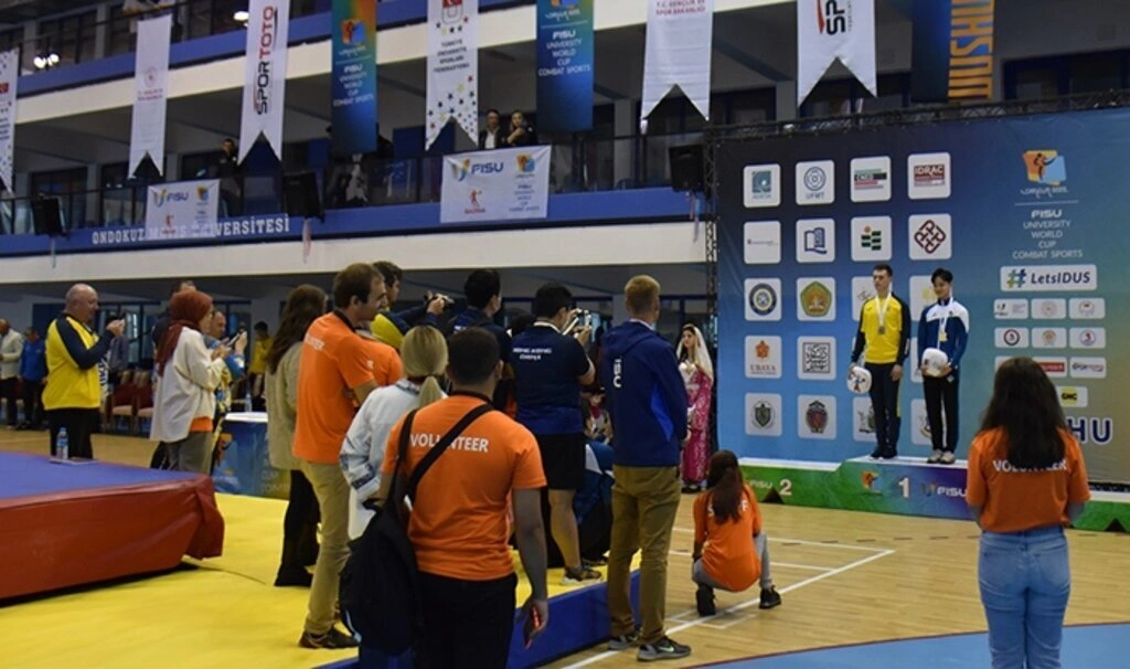 FISU Dövüş Sporları Dünya Kupası Müsabakaları Samsun'da başladı