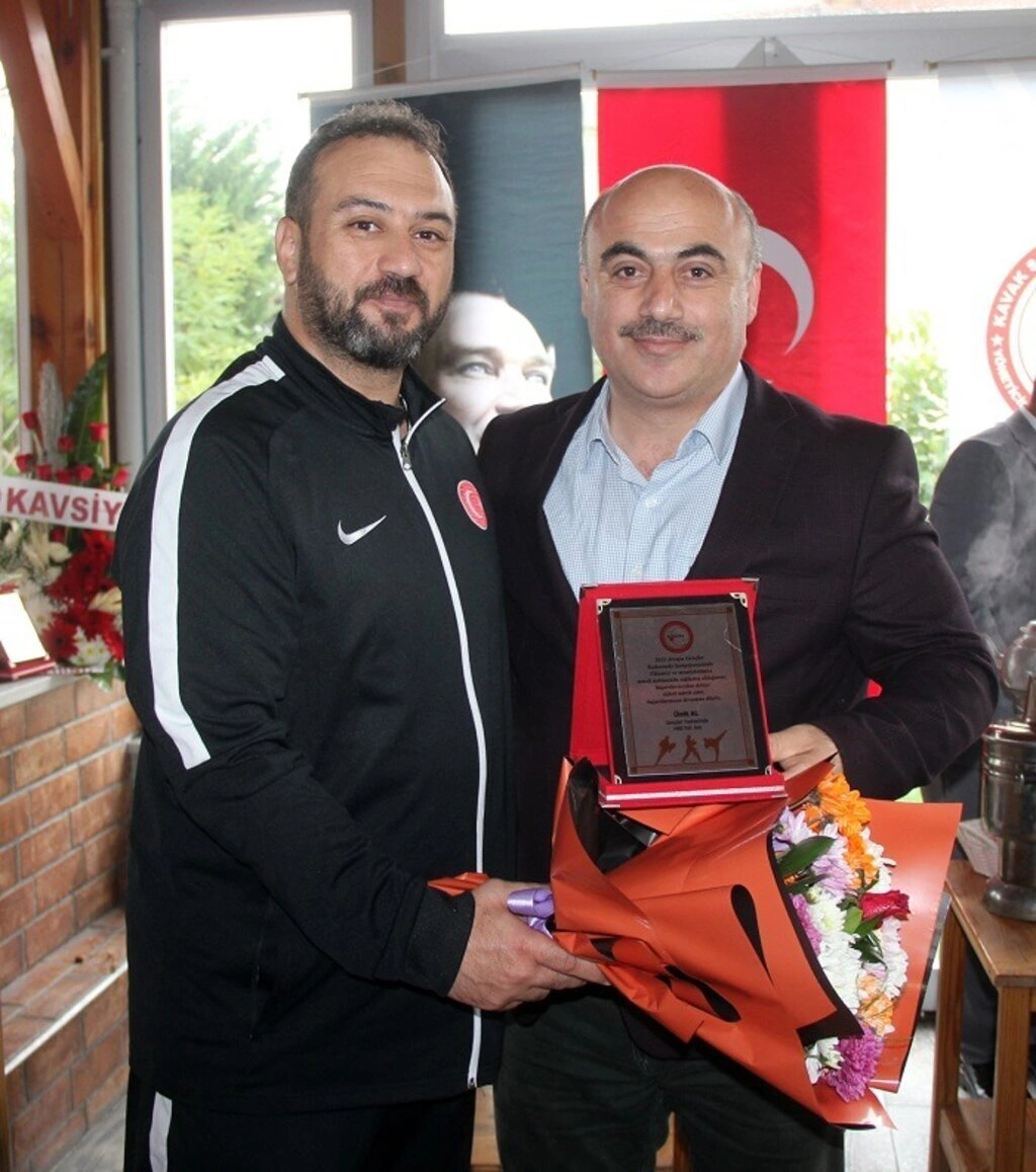 Kavak İş Dünyası'ndan gövde gösterisi! KAVSİYAD iş dünyasını buluşturdu