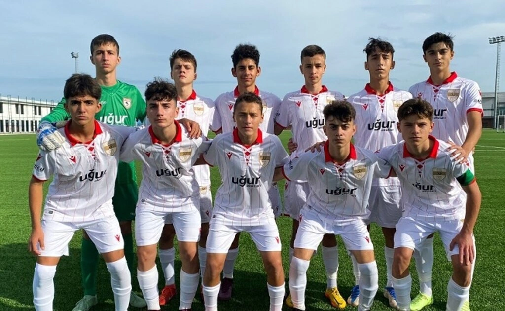 Yılport Samsunspor U15 Anagol24 Erzincanspor U15: 9-0