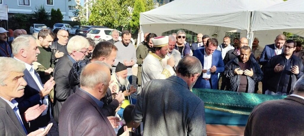 Tok ailesinin acı günü! Niyazi Tok son yolculuğuna dualarla uğurlandı