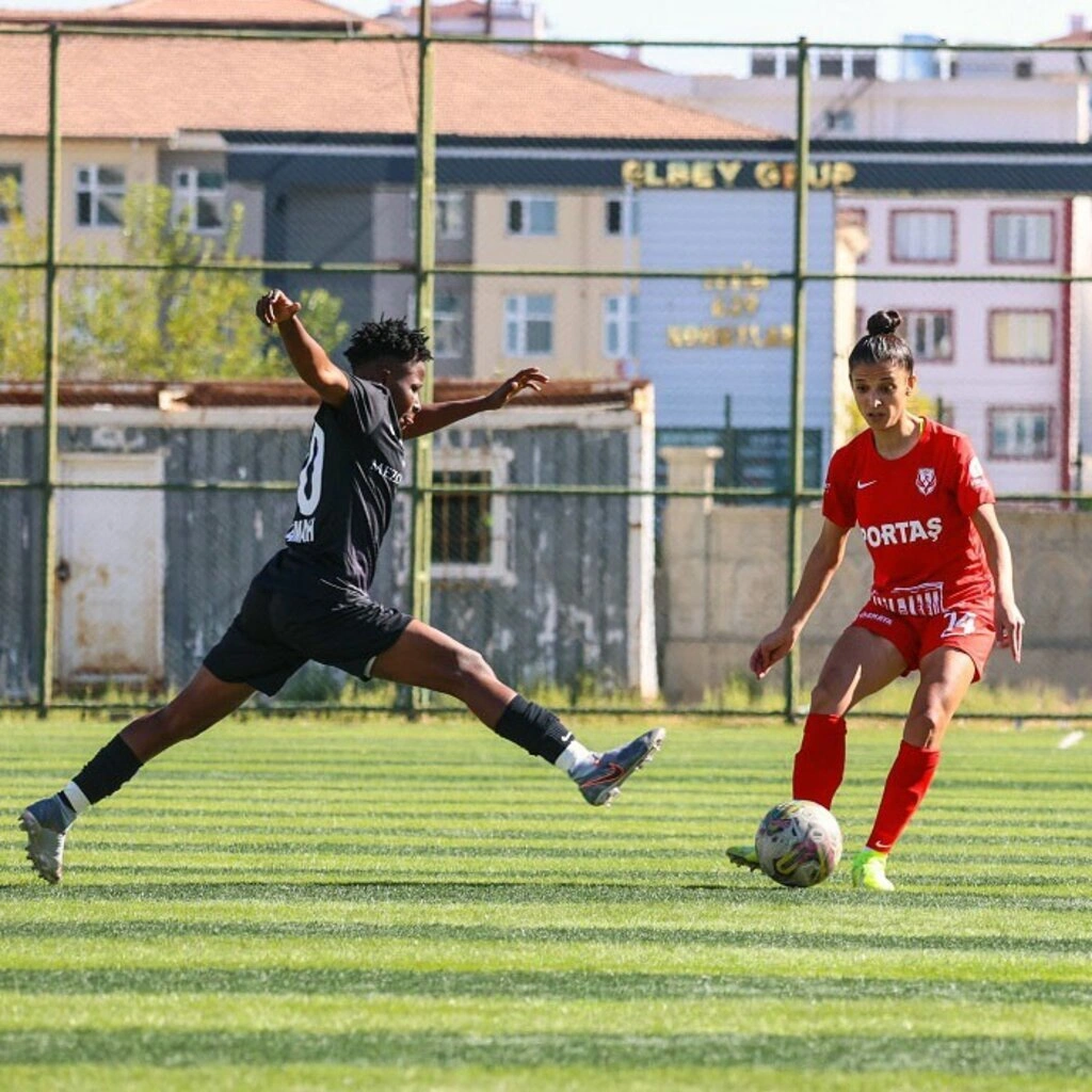FOMGET AMED Spor'u 1-0 yendi
