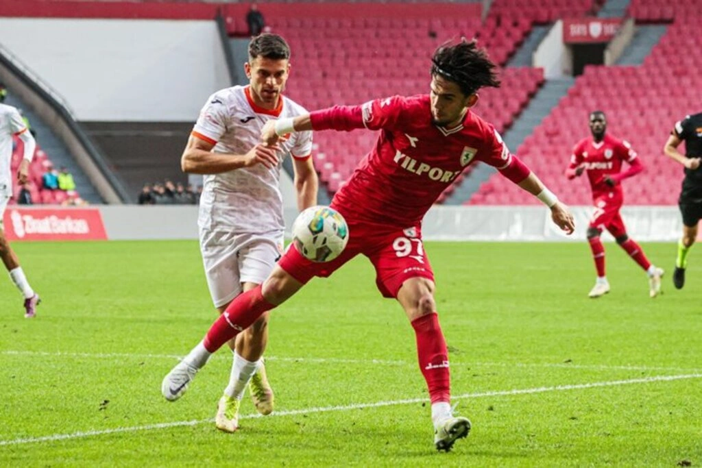 Samsunspor kupada Adanaspor'a 4 attı