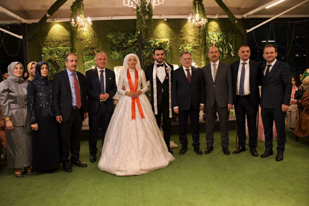 Terme'de siyaset ve iş dünyasını buluşturan düğün