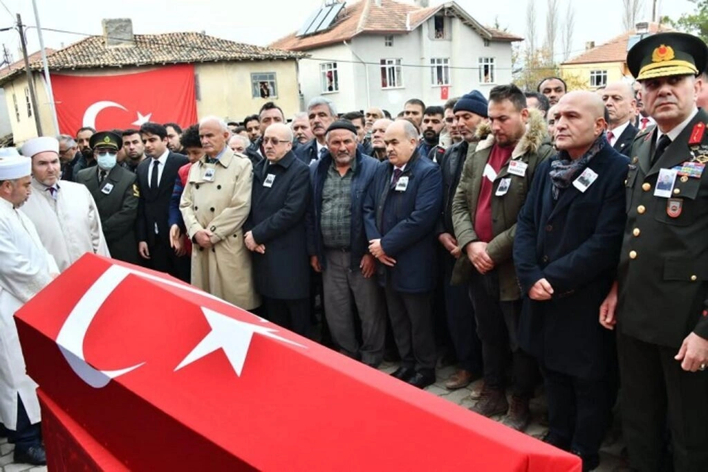 Vezirköprülü Şehit Mustafa Yıldız dualarla son yolculuğuna uğurlandı