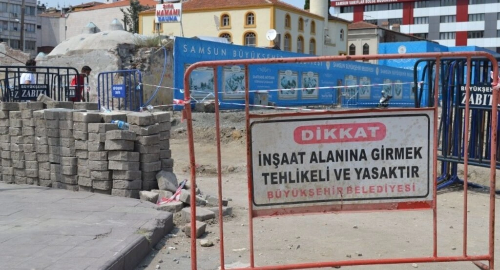 Samsun Tarihi Saathane kazı çalışmaları devam ediyor