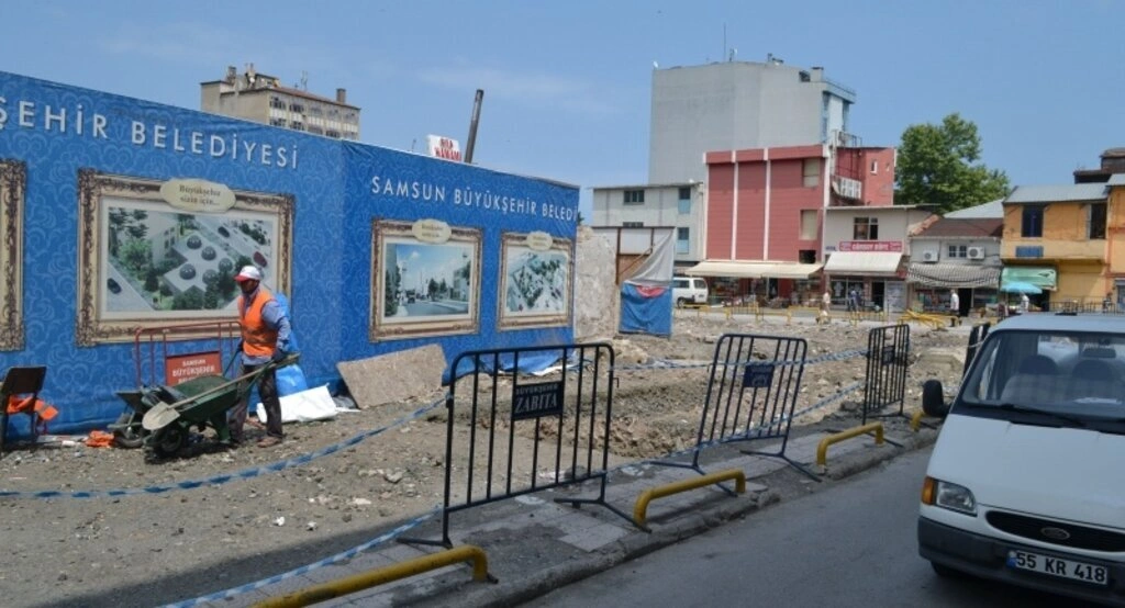 Samsun Tarihi Saathane kazı çalışmaları devam ediyor