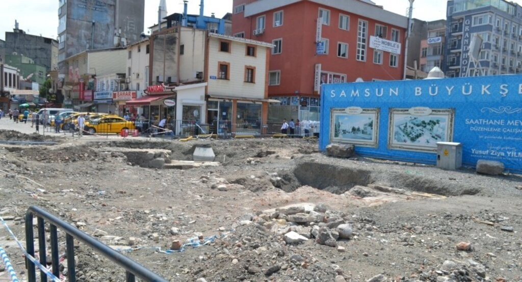 Samsun Tarihi Saathane kazı çalışmaları devam ediyor