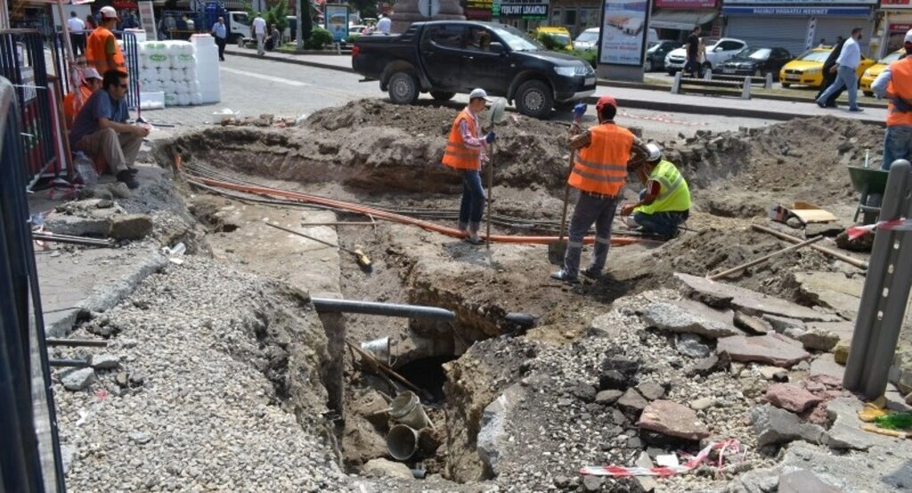 Samsun Tarihi Saathane kazı çalışmaları devam ediyor