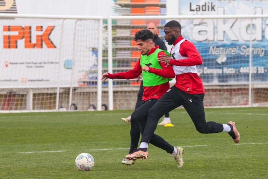 Samsunspor'da Altay maçı hazırlıkları sürüyor