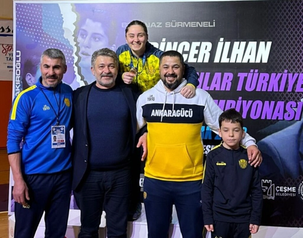 Urguya Us İzmir’de Türkiye Şampiyonu oldu